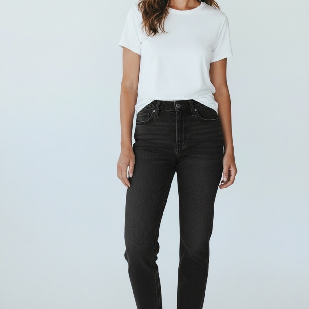 ⭐️👖Women’s “Old Navy” 14 Straight Leg Jeans in Black ((LIKE NEW))👖⭐️